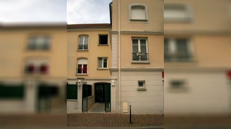 Ma-Cabane - Location Appartement VOISINS-LE-BRETONNEUX, 83 m²