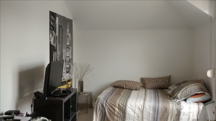 Ma-Cabane - Location Appartement VOISINS-LE-BRETONNEUX, 83 m²