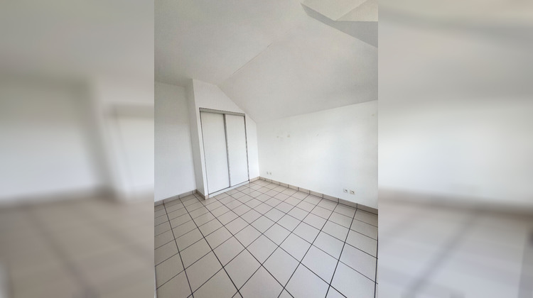 Ma-Cabane - Location Appartement VOISINS-LE-BRETONNEUX, 83 m²
