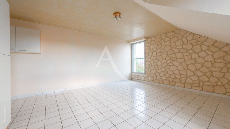 Ma-Cabane - Location Appartement YERRES, 22 m²