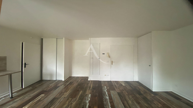 Ma-Cabane - Location Appartement YERRES, 28 m²