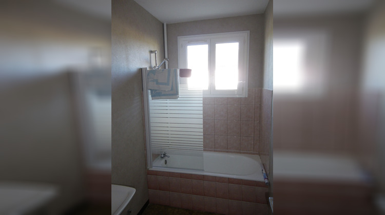 Ma-Cabane - Location Appartement YEVRES, 45 m²