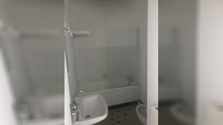 Ma-Cabane - Location Appartement Yzeure, 19 m²