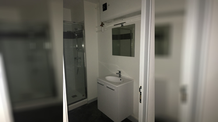 Ma-Cabane - Location Appartement YZEURE, 51 m²