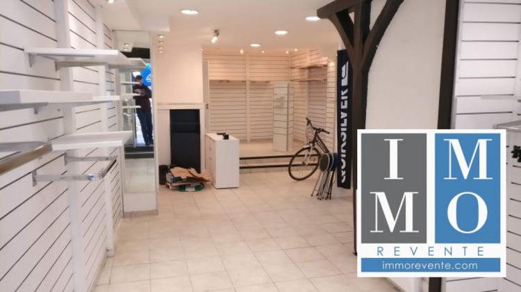 Ma-Cabane - Location Boutique Bourges, 42 m²