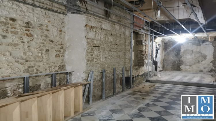 Ma-Cabane - Location Boutique Bourges, 65 m²