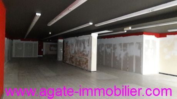 Ma-Cabane - Location Boutique CAPTIEUX, 248 m²