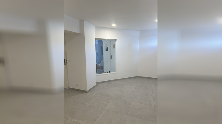 Ma-Cabane - Location Boutique CARRY-LE-ROUET, 30 m²