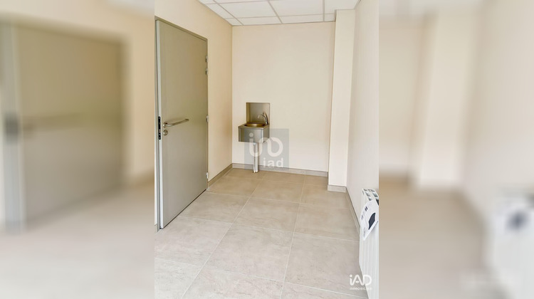 Ma-Cabane - Location Boutique Chevrières, 9 m²