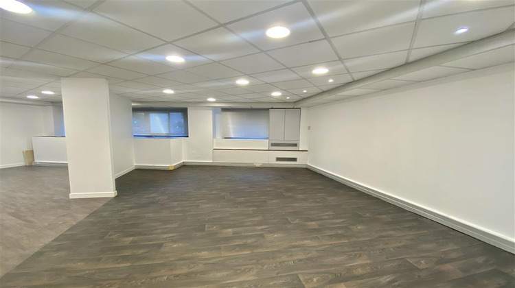 Ma-Cabane - Location Boutique LA GARENNE COLOMBES, 163 m²