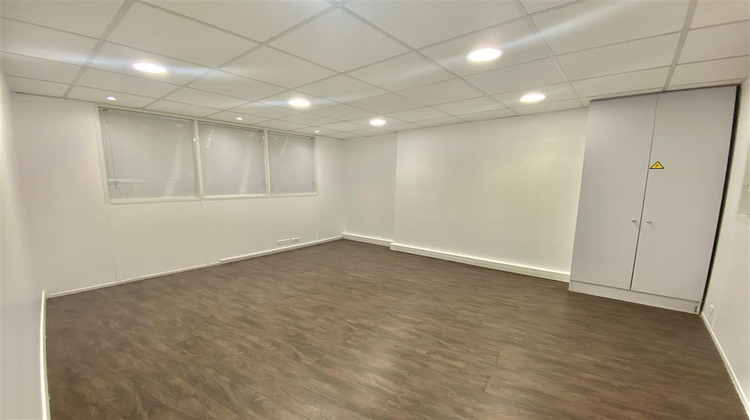 Ma-Cabane - Location Boutique LA GARENNE COLOMBES, 163 m²