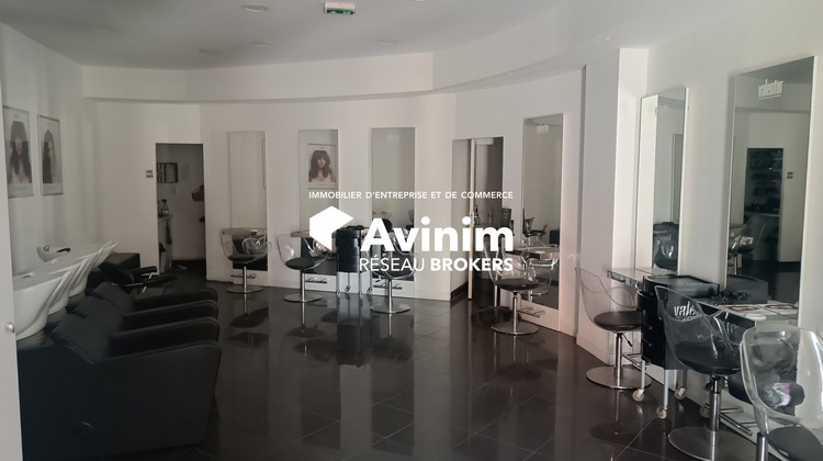 Ma-Cabane - Location Boutique La Madeleine, 72 m²