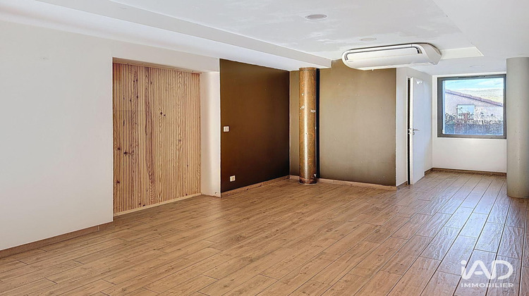 Ma-Cabane - Location Boutique Le Beausset, 55 m²