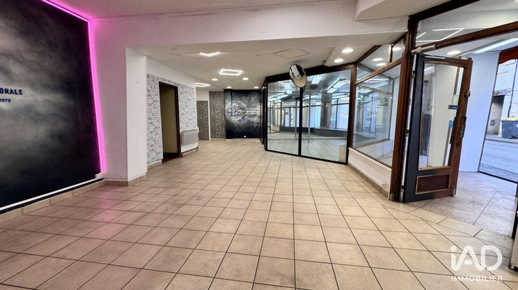 Ma-Cabane - Location Boutique Moirans, 144 m²