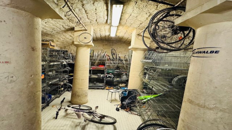 Ma-Cabane - Location Boutique Paris, 140 m²