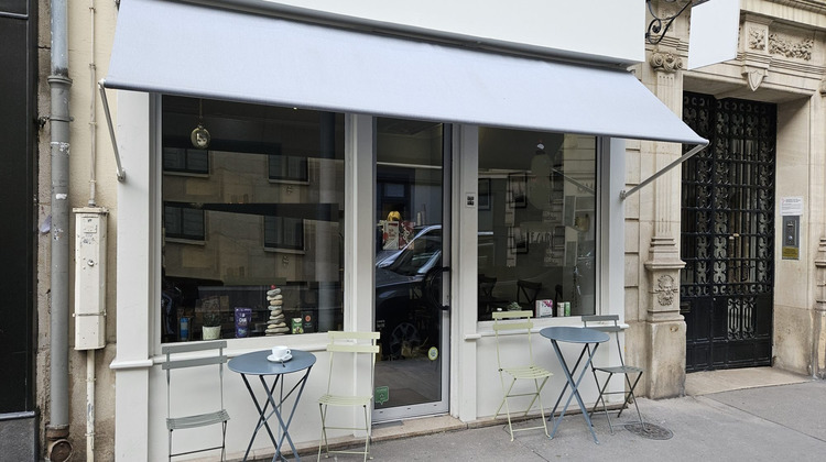 Ma-Cabane - Location Boutique Paris, 61 m²