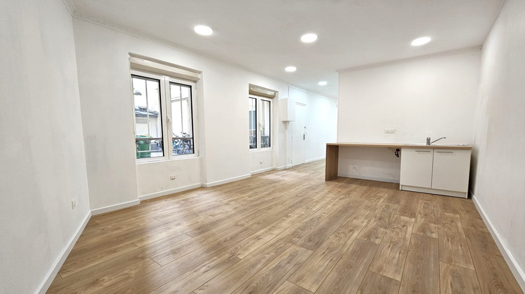 Ma-Cabane - Location Boutique Paris, 55 m²