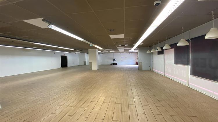 Ma-Cabane - Location Boutique PARIS, 232 m²