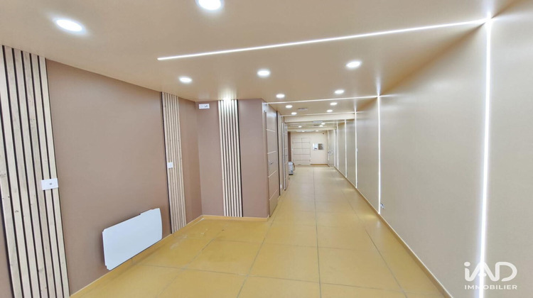 Ma-Cabane - Location Boutique Saint-Just-en-Chaussée, 100 m²