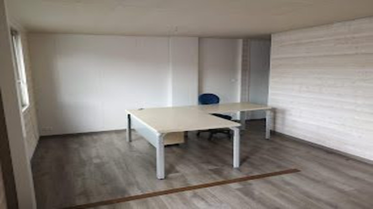 Ma-Cabane - Location Boutique Saint-Martin-des-Champs, 41 m²