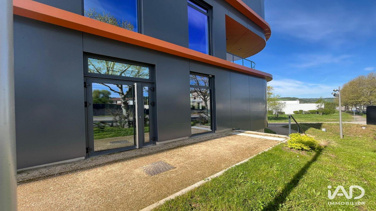 Ma-Cabane - Location Boutique Saint-Priest-en-Jarez, 70 m²