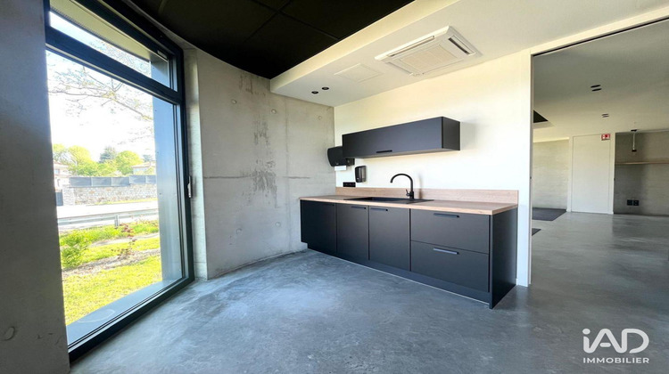 Ma-Cabane - Location Boutique Saint-Priest-en-Jarez, 70 m²