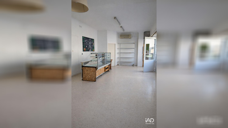 Ma-Cabane - Location Boutique Saint-Seurin-sur-l'Isle, 92 m²