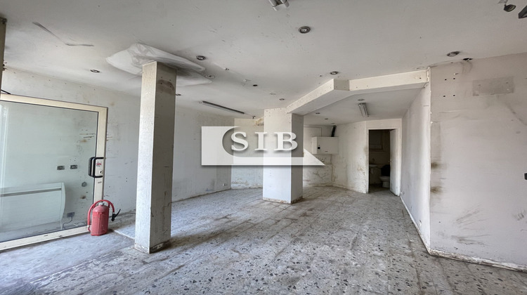 Ma-Cabane - Location Boutique Sainte-Geneviève-des-Bois, 30 m²