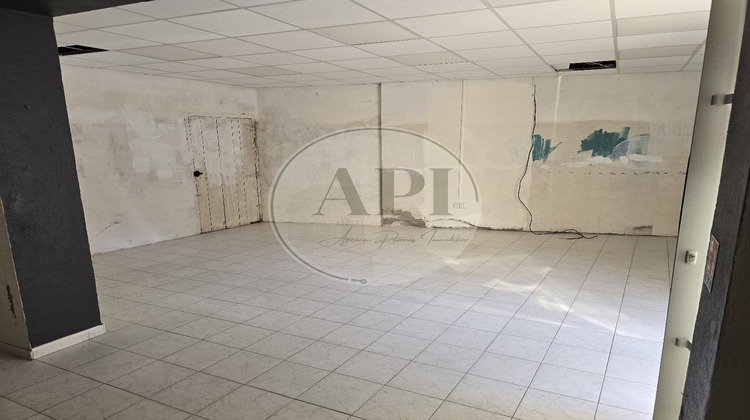 Ma-Cabane - Location Boutique SERVIAN, 45 m²