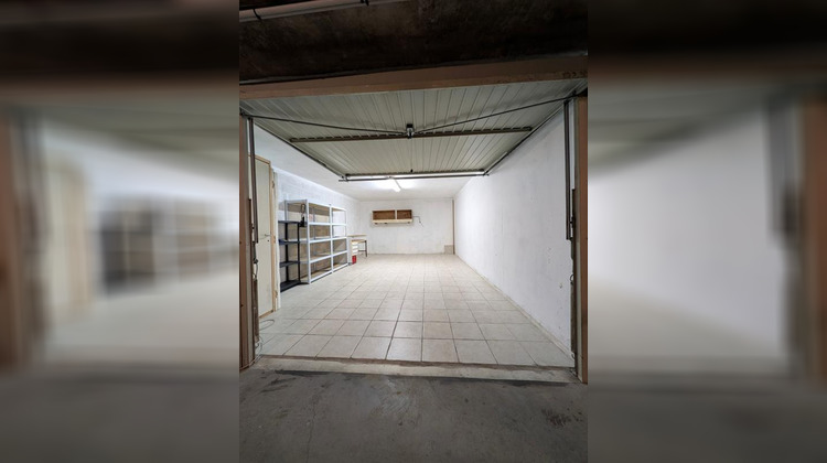 Ma-Cabane - Location Boutique Six Fours les Plages, 27 m²