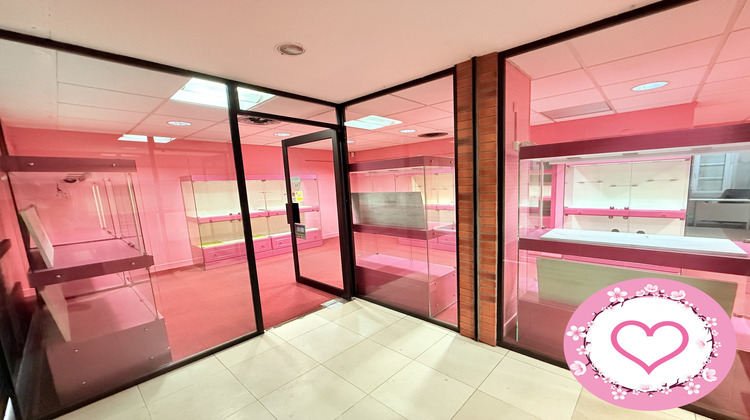 Ma-Cabane - Location Boutique Sully-sur-Loire, 68 m²