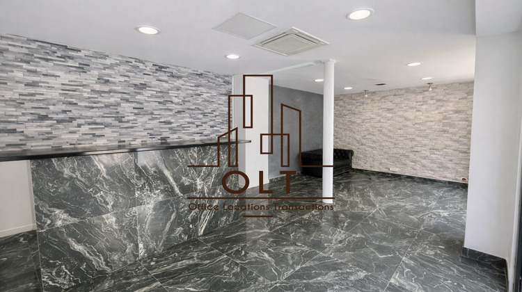 Ma-Cabane - Location Boutique SURESNES, 92 m²