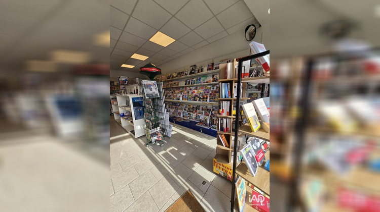 Ma-Cabane - Location Boutique Triel-sur-Seine, 56 m²