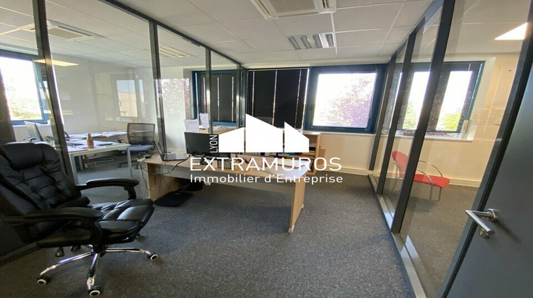 Ma-Cabane - Location Divers Écully, 190 m²