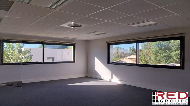 Ma-Cabane - Location Divers Éguilles, 204 m²