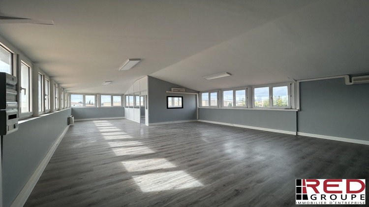 Ma-Cabane - Location Divers Éguilles, 100 m²