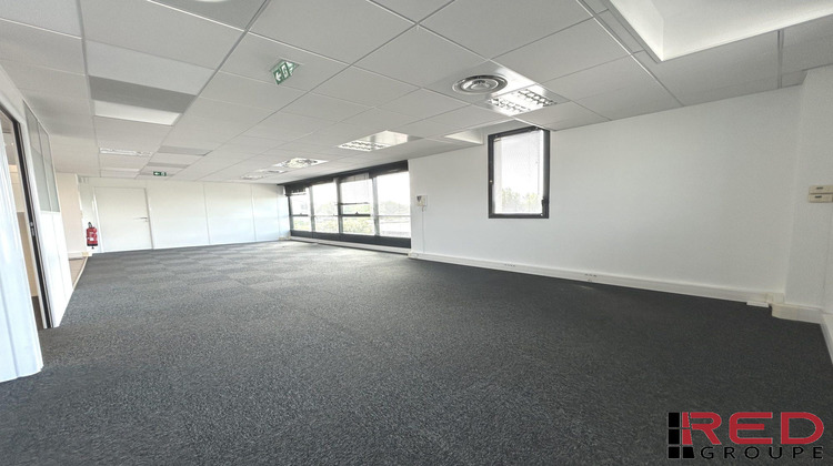 Ma-Cabane - Location Divers Éguilles, 160 m²