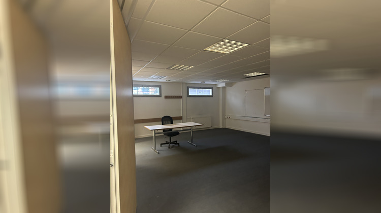 Ma-Cabane - Location Divers Évreux, 202 m²