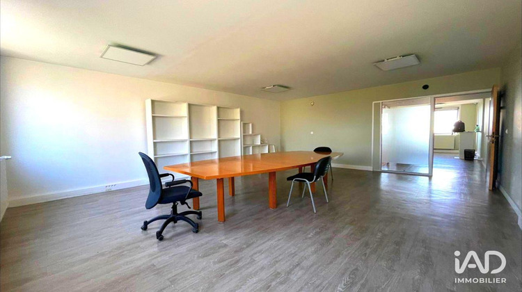 Ma-Cabane - Location Divers Évry-Courcouronnes, 179 m²