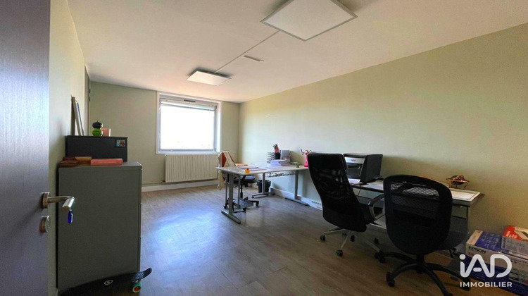 Ma-Cabane - Location Divers Évry-Courcouronnes, 179 m²