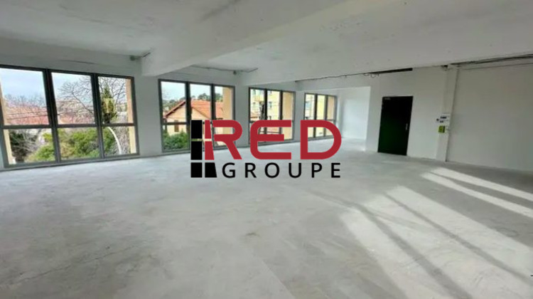 Ma-Cabane - Location Divers Aix-en-Provence, 251 m²