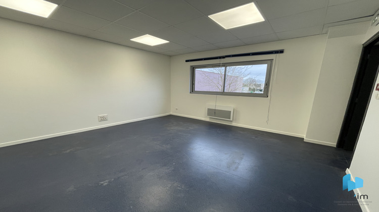 Ma-Cabane - Location Divers Allonnes, 191 m²