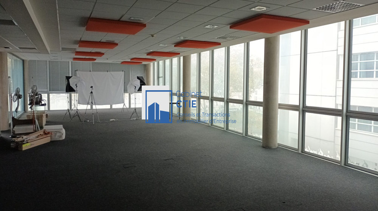 Ma-Cabane - Location Divers Angers, 361 m²