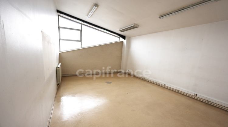 Ma-Cabane - Location Divers ANGOULEME, 190 m²