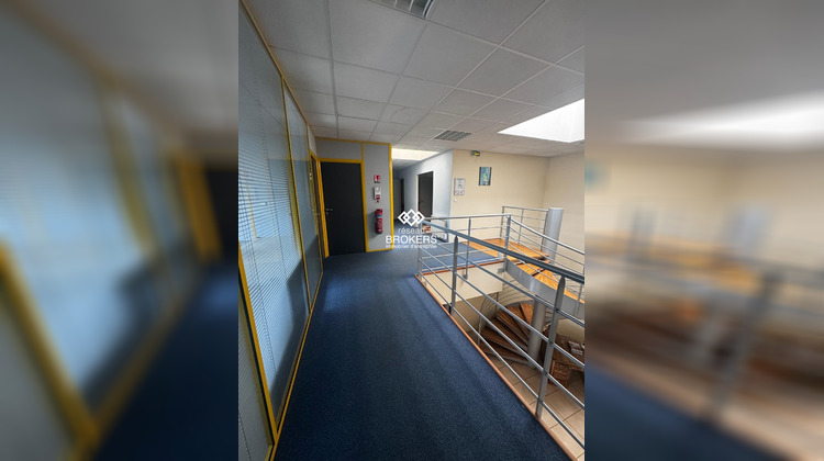 Ma-Cabane - Location Divers Arbent, 400 m²