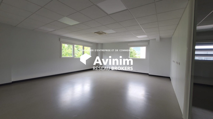 Ma-Cabane - Location Divers Archamps, 284 m²