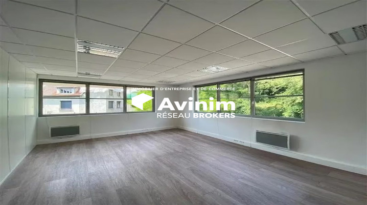 Ma-Cabane - Location Divers Arcueil, 268 m²