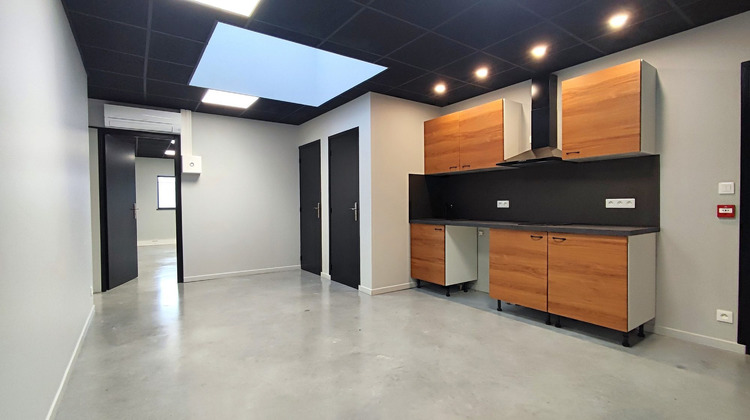 Ma-Cabane - Location Divers Artigues-près-Bordeaux, 125 m²