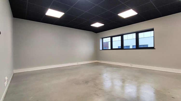 Ma-Cabane - Location Divers Artigues-près-Bordeaux, 125 m²