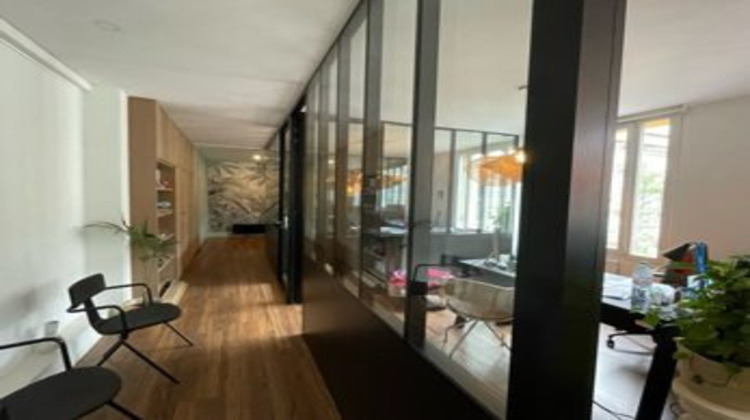 Ma-Cabane - Location Divers Asnières-sur-Seine, 102 m²